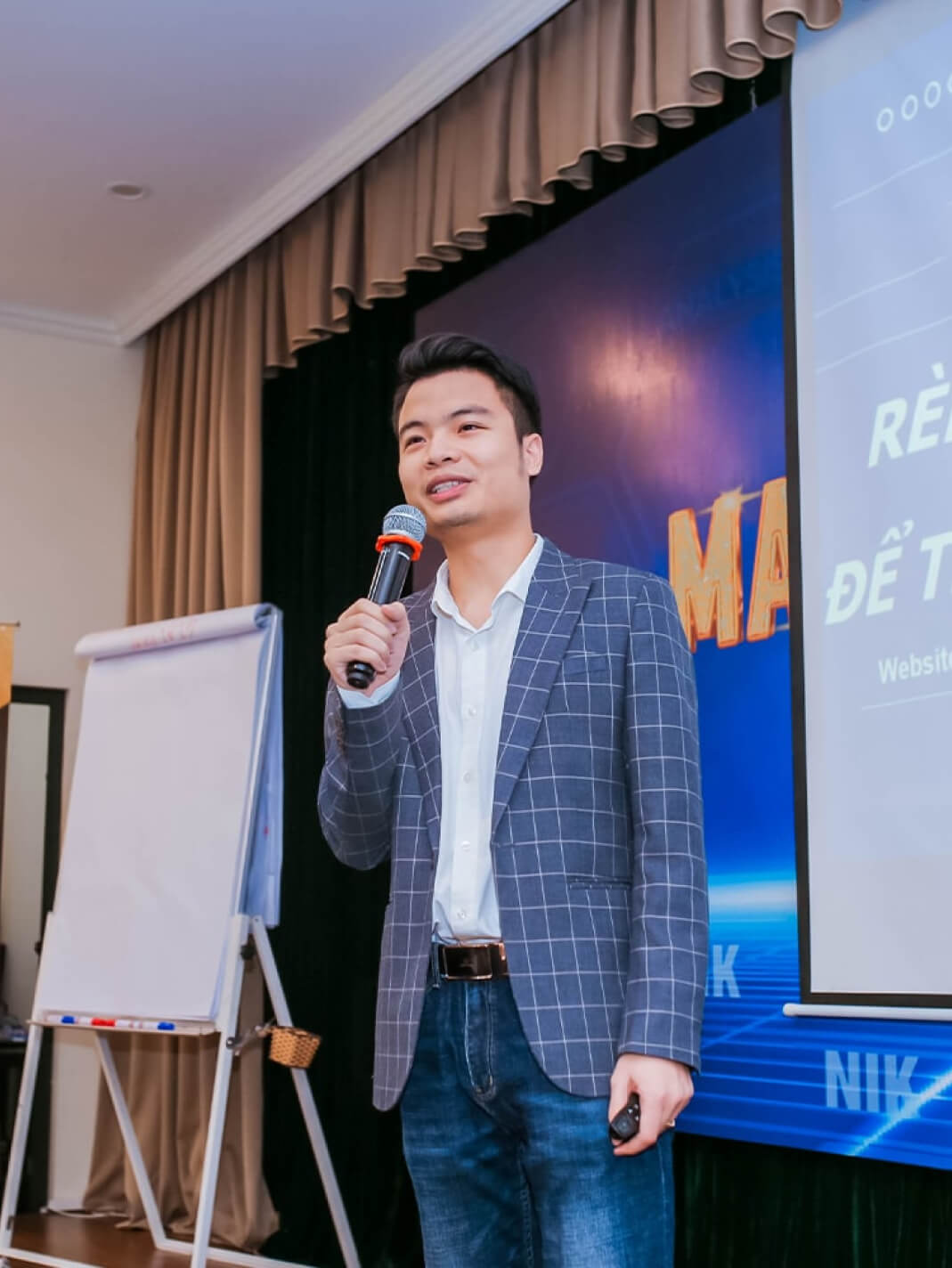 Học hỏi & Tự kiểm chứng trong hành trình của Trần Dương